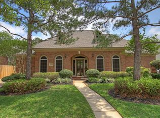 17310 Meadow Heights Dr, Houston, TX 77095