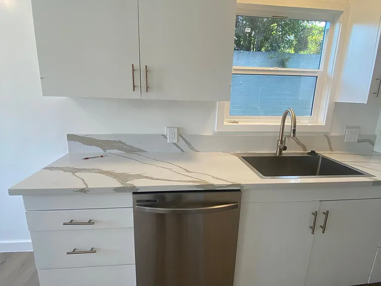 524 E Palm Ave — Photo 12