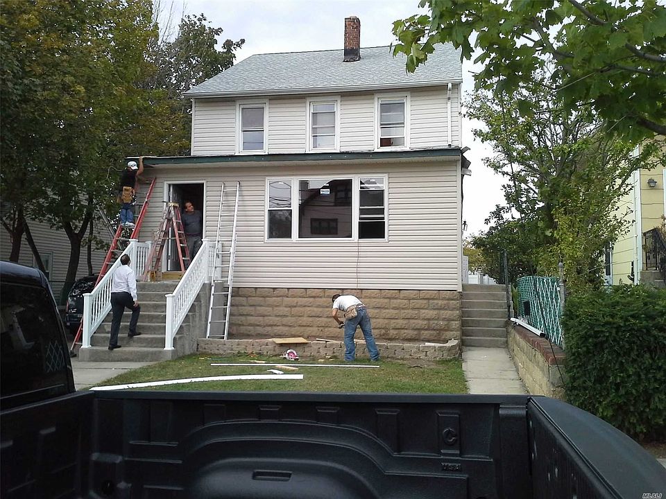 1st image of 366 W Windsor Pkwy