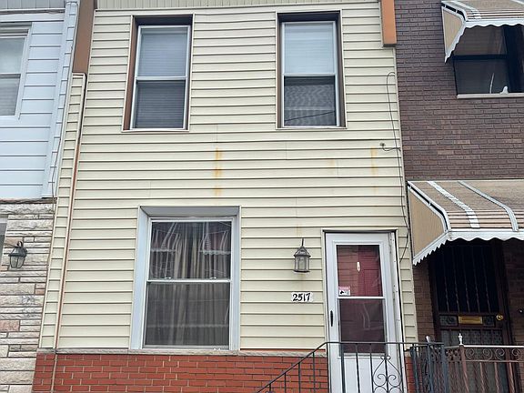 2nd image of 2517 S Darien St