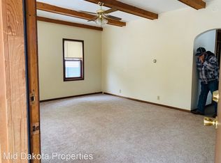 416 E 1st Ave, Mitchell, SD 57301