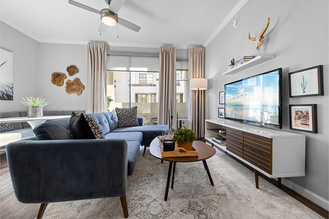 Inspiration at FLW - Living Room