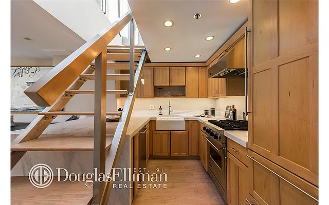 Sold by Douglas Elliman | media 10