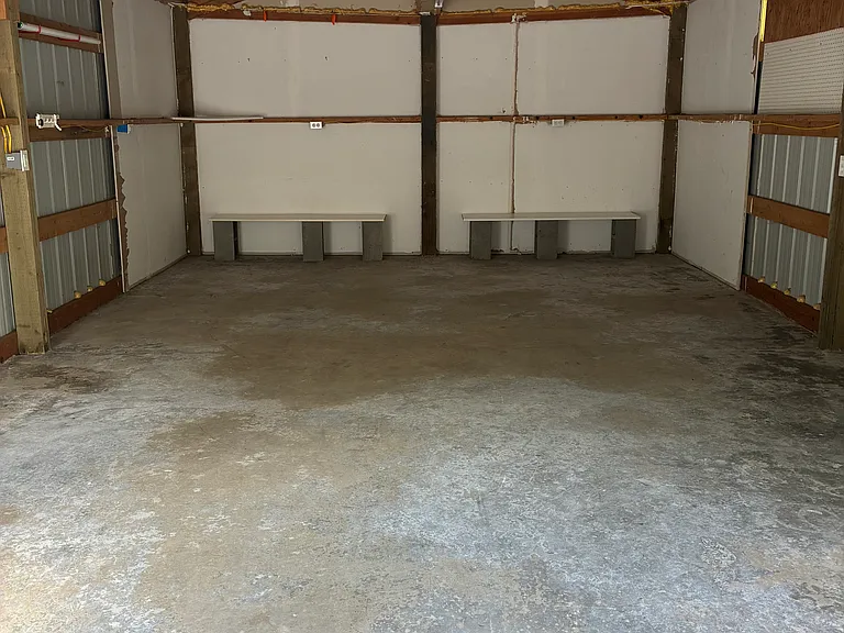 131 Sherwood Rd — Photo 24