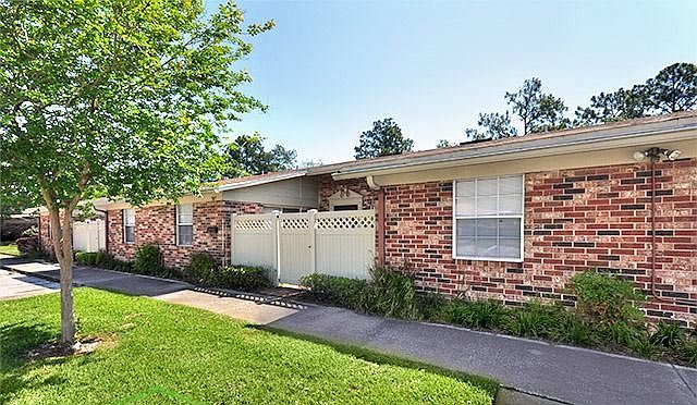 Single Story Community