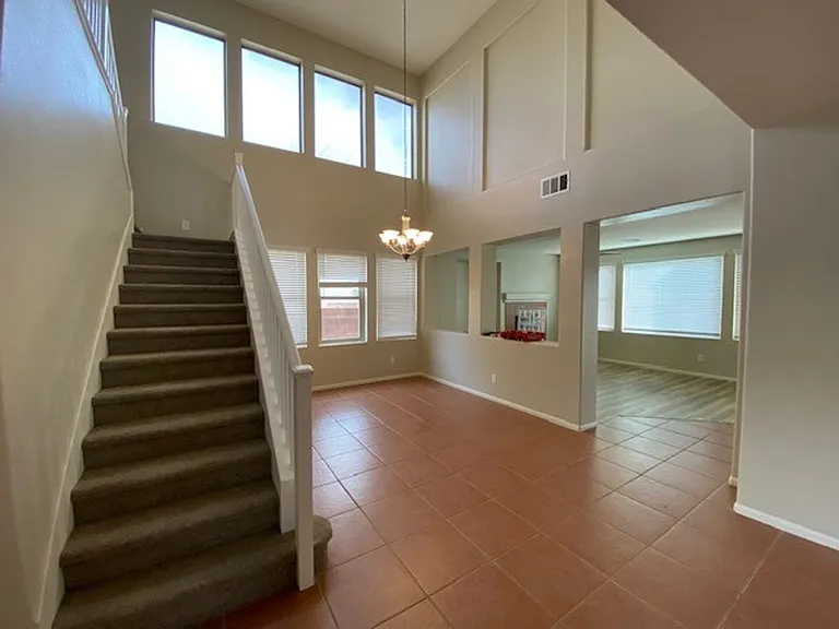 10509 Foggy Glen Ave — Photo 8