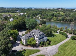 756 Jerusalem Rd APT 4, Cohasset, MA 02025