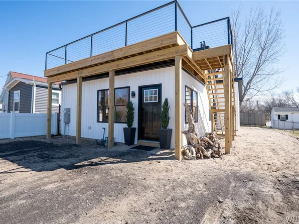 1011 Muriel Rd, Irving, NY 14081