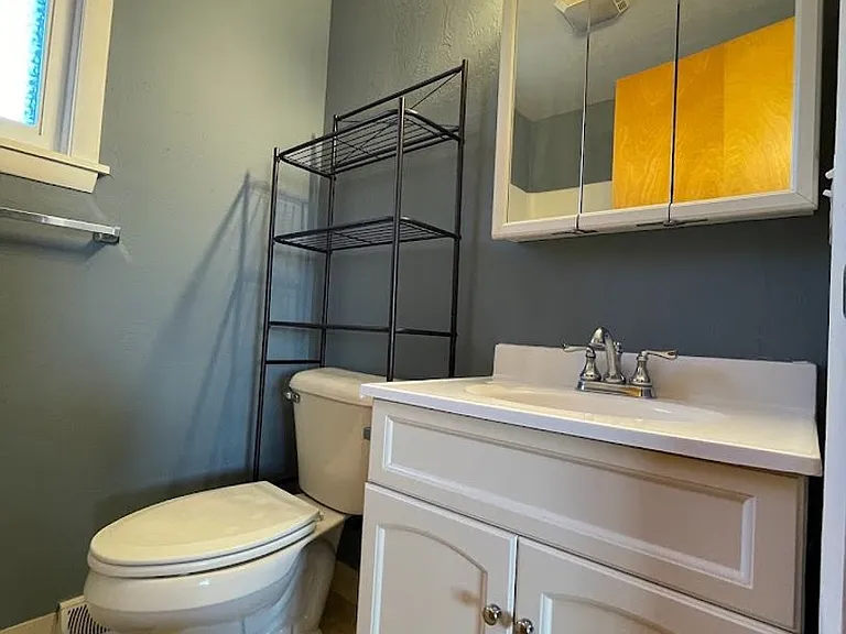 419 Austin Ave NW — Photo 16