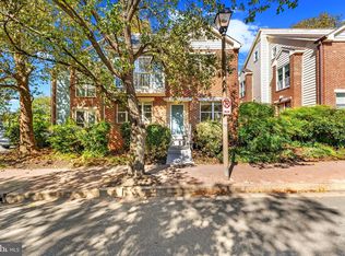 4533 11th St N, Arlington, VA 22201