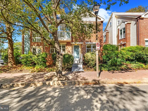 4533 11th St N, Arlington, VA 22201