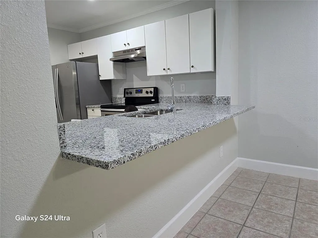 2 bed, 2.5 bath, 1227 sqft, $1,799 — Photo 3