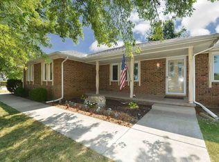 3 Woodland Dr, Augusta, KS 67010