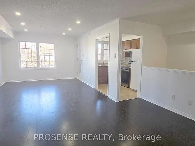 9699 Jane St #13 — Photo 9
