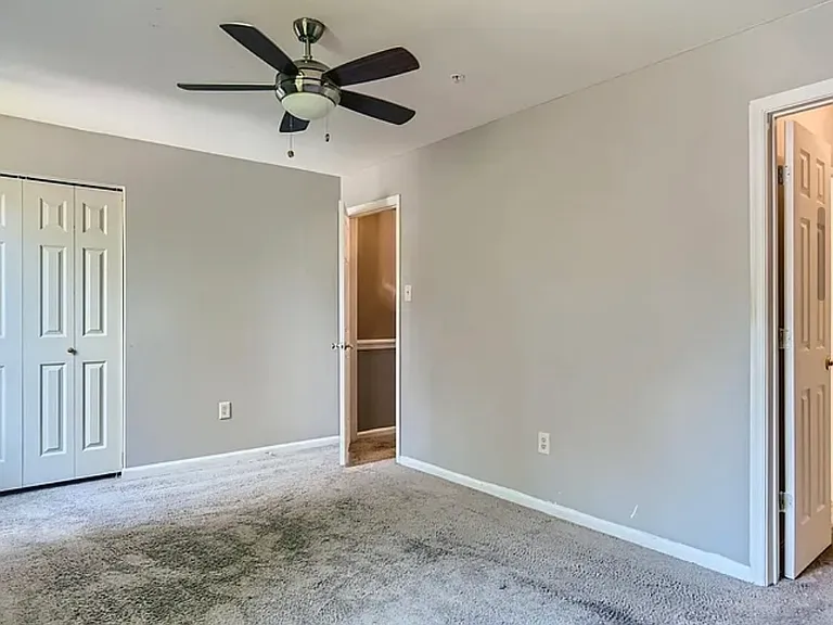 2512 Little Vista Ter — Photo 12