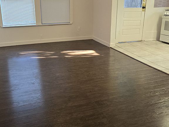 4th image of 215 Margil St