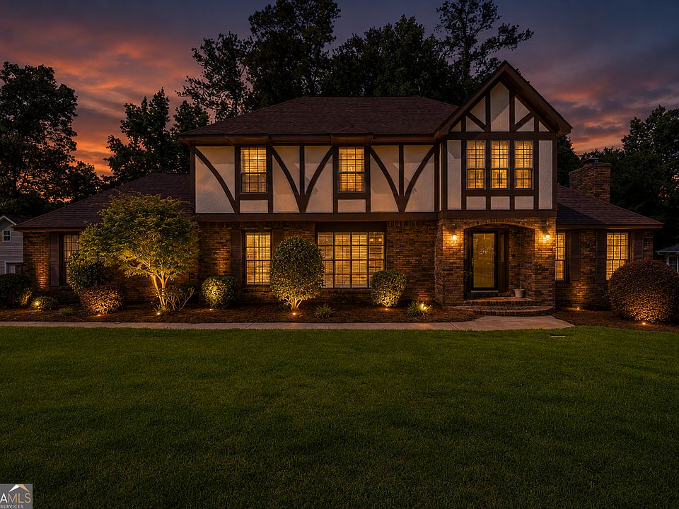 1st image of 125 Stillwood Dr