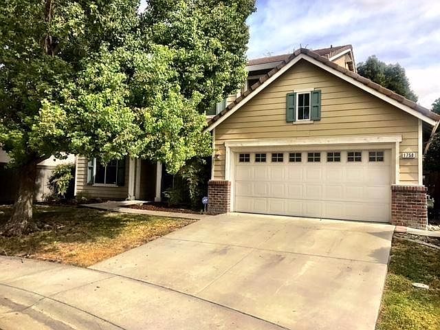 2nd image of 1758 Harwood Way