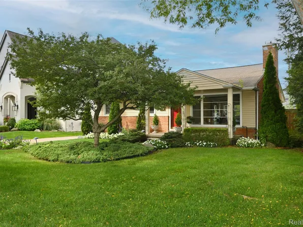 1720 Shipman Blvd, Birmingham, MI 48009