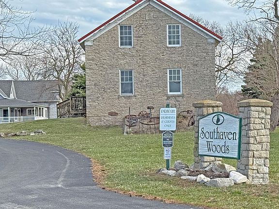 4th image of 103 Southaven Ln