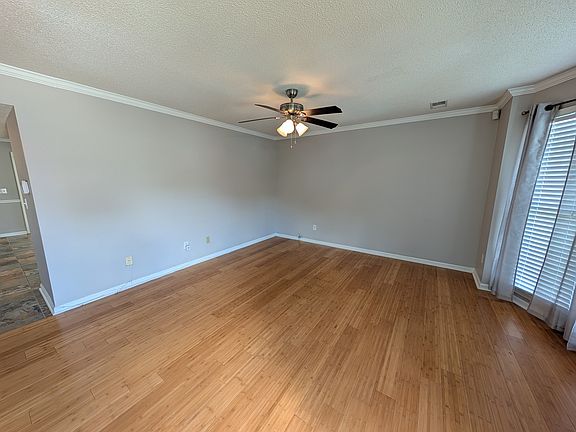 3rd image of 5008 Cheshire Ct