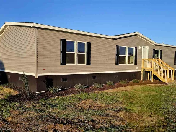 5273 Indian Branch Rd, Hartsville, SC 29101