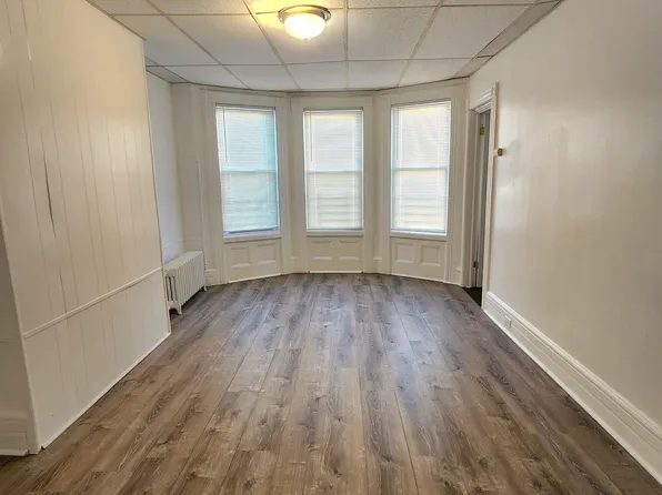 267 Forrest Street image 5 of 13