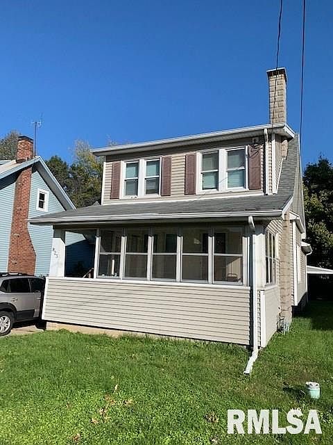 2nd image of 823 W Gift Ave