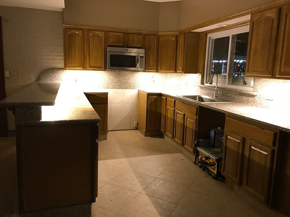 Kitchen and breakfast table. There will be a stove included