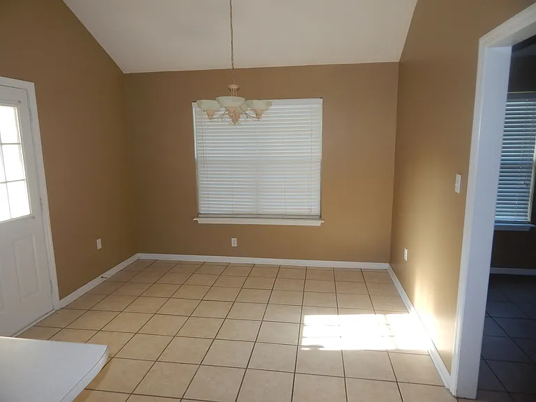3740 Mulligan Rd — Photo 8