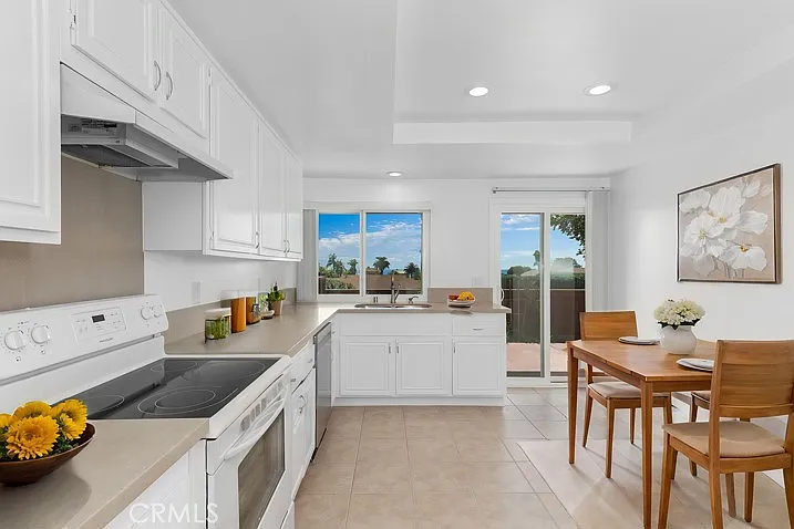3331 Calle La Veta — Photo 19