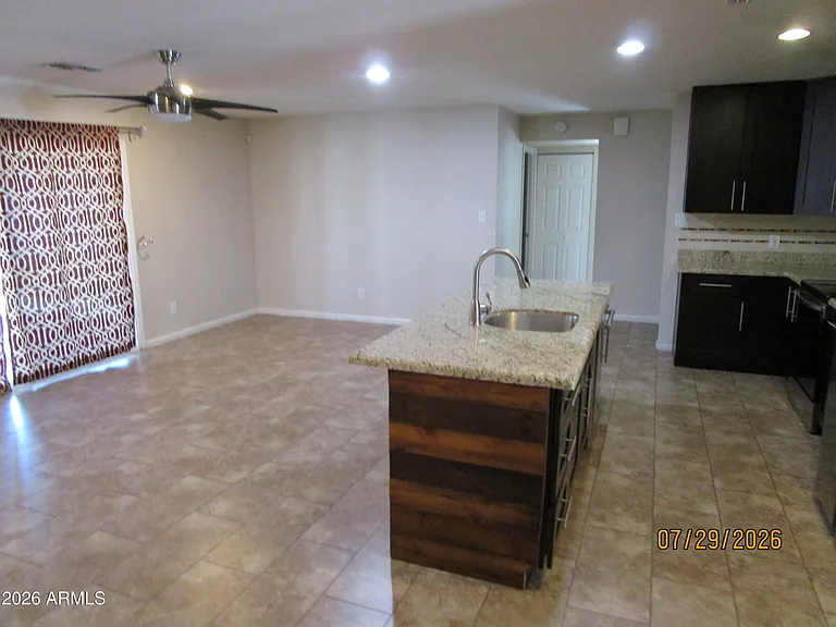 1316 E Donner Dr — Photo 7