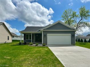 1521 N Carnegie Ave, Niles, OH 44446