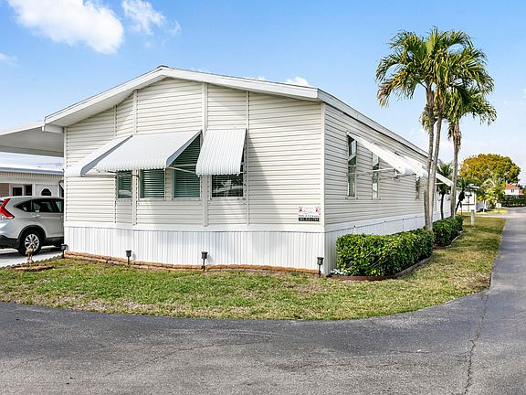 2nd image of 59001 Captiva Bay