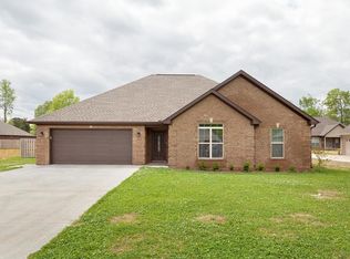 906 Division St, Muscle Shoals, AL 35661