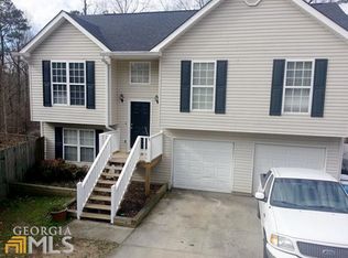 6819 Summit View Dr, Flowery Branch, GA 30542