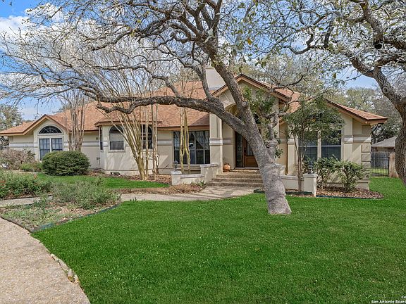 2nd image of 15810 Deer Crest