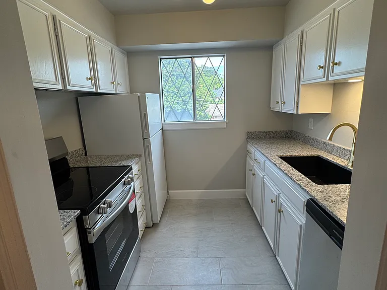 6 E 22nd St #222 — Photo 1