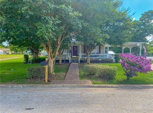 601 N Harvey St, Caldwell, TX 77836