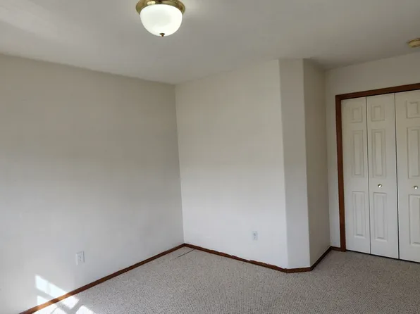 1326 S Skyline Dr - GRQ - WA - E