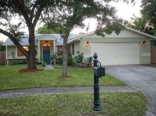 351 Oakhill Ct, Palm Harbor, FL 34683
