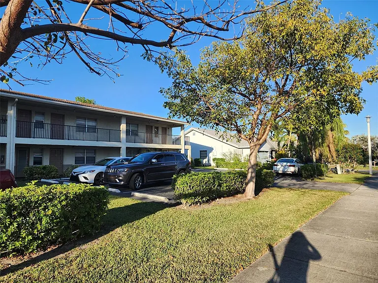 8705 NW 38th Dr #7B — Photo 25