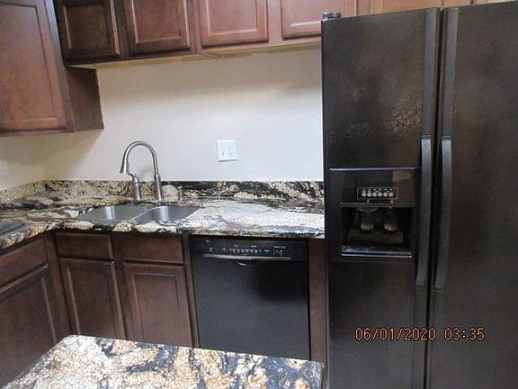 3rd image of 338 Coral Dr SW