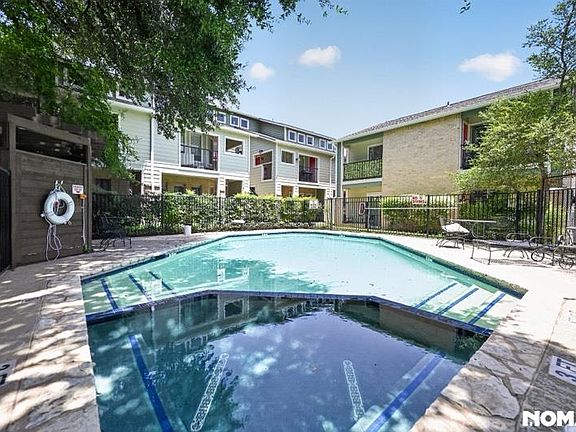 4th image of 2104 Cullen Ave APT 202