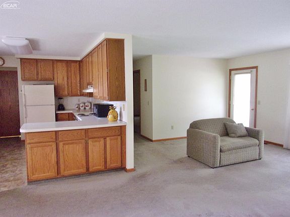4th image of 7470 Country Meadow Dr