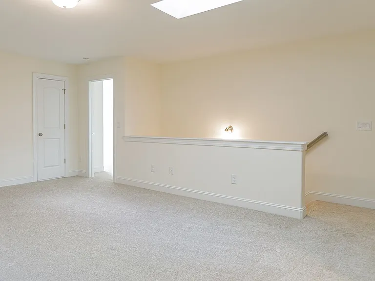 4331 Holstein Dr — Photo 12