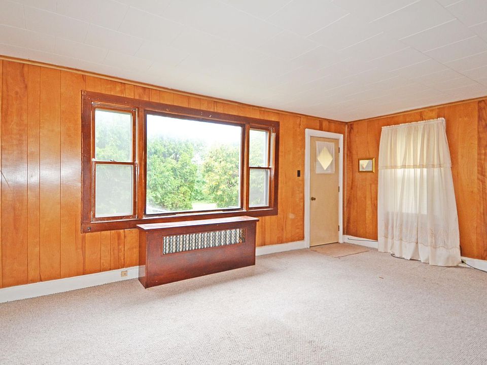 1st image of 84 Conklin Ave #1