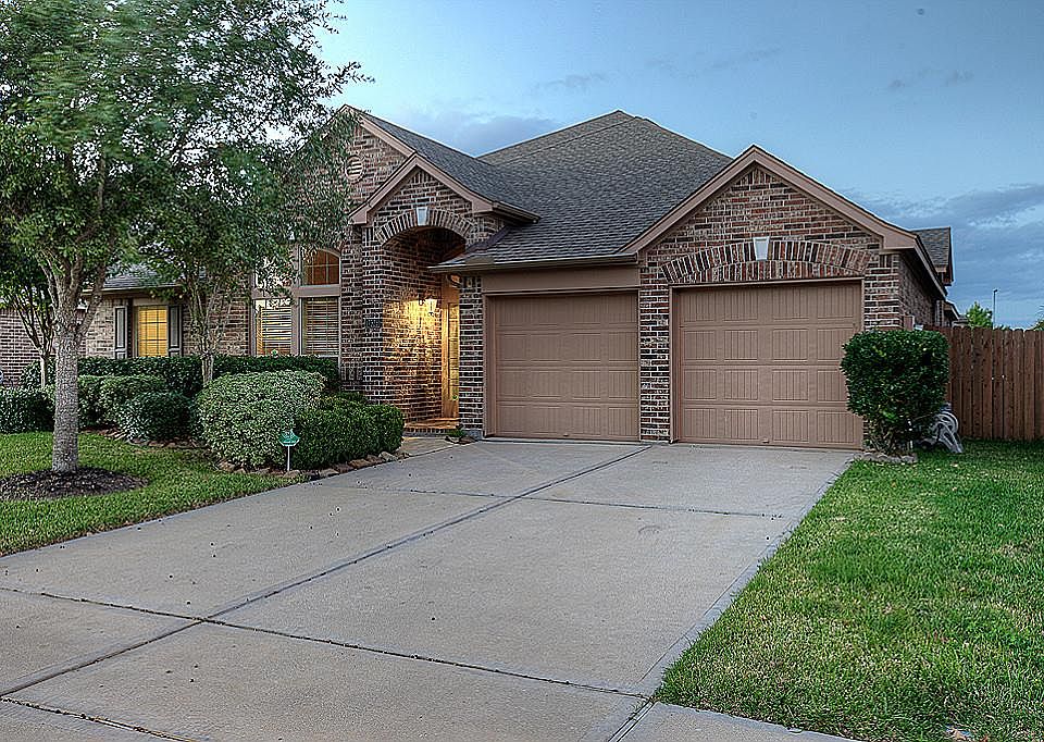 1st image of 17326 Meadow Light Dr