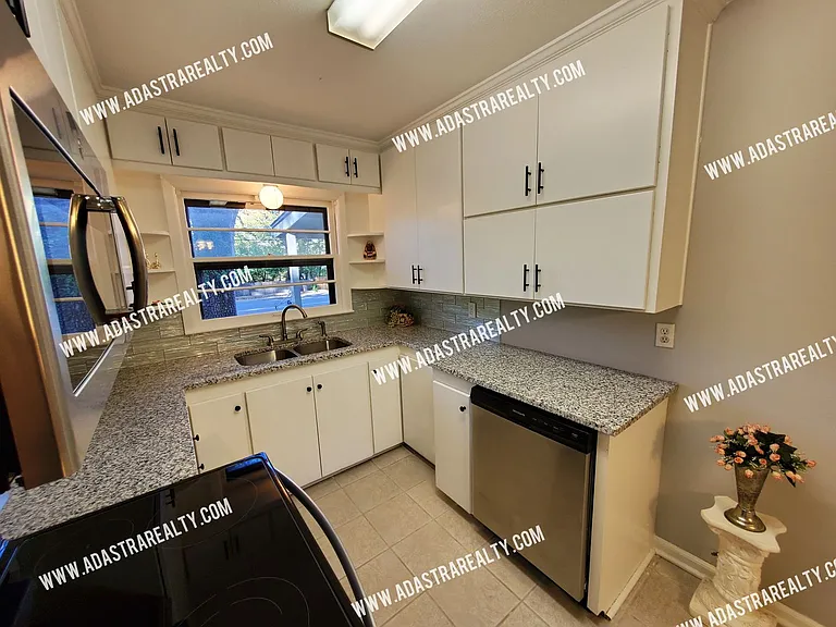 4825 W 75th St — Photo 26