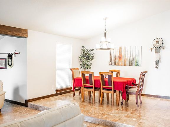 5th image of 6105 Scenic Dr